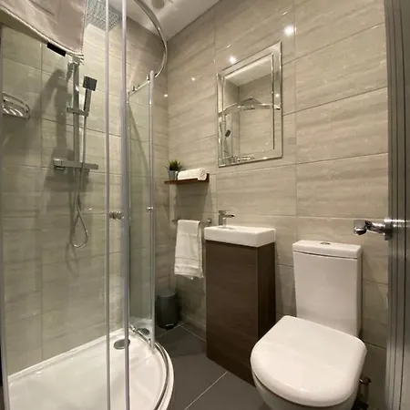 Modern 3 Bedroom Apartment Close To The City Centre Liverpool Exterior photo