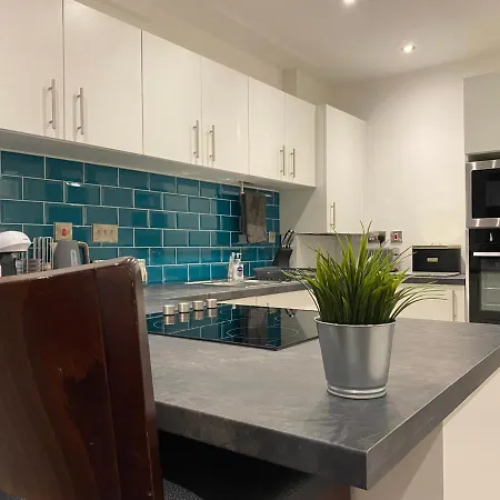 Modern 3 Bedroom Apartment Close To The City Centre Liverpool Exterior photo