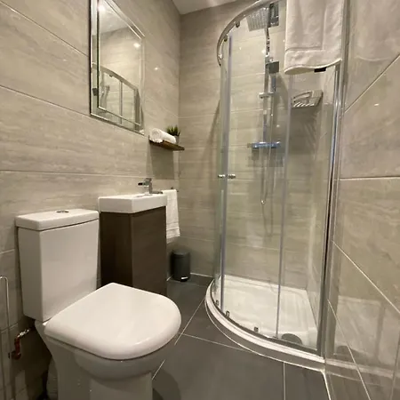 Modern 3 Bedroom Apartment Close To The City Centre Liverpool Exterior photo